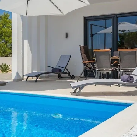 Ferienhaus Fur 6 Personen Ca 100 Qm In Vodice, Dalmatien Norddalmatien - B59918 Holiday home