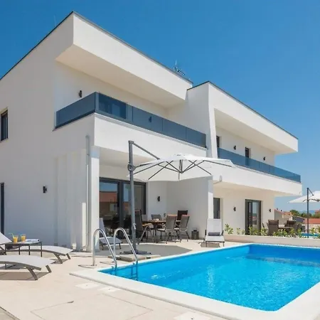 Ferienhaus Fur 6 Personen Ca 100 Qm In Vodice, Dalmatien Norddalmatien - B59918 Holiday home *